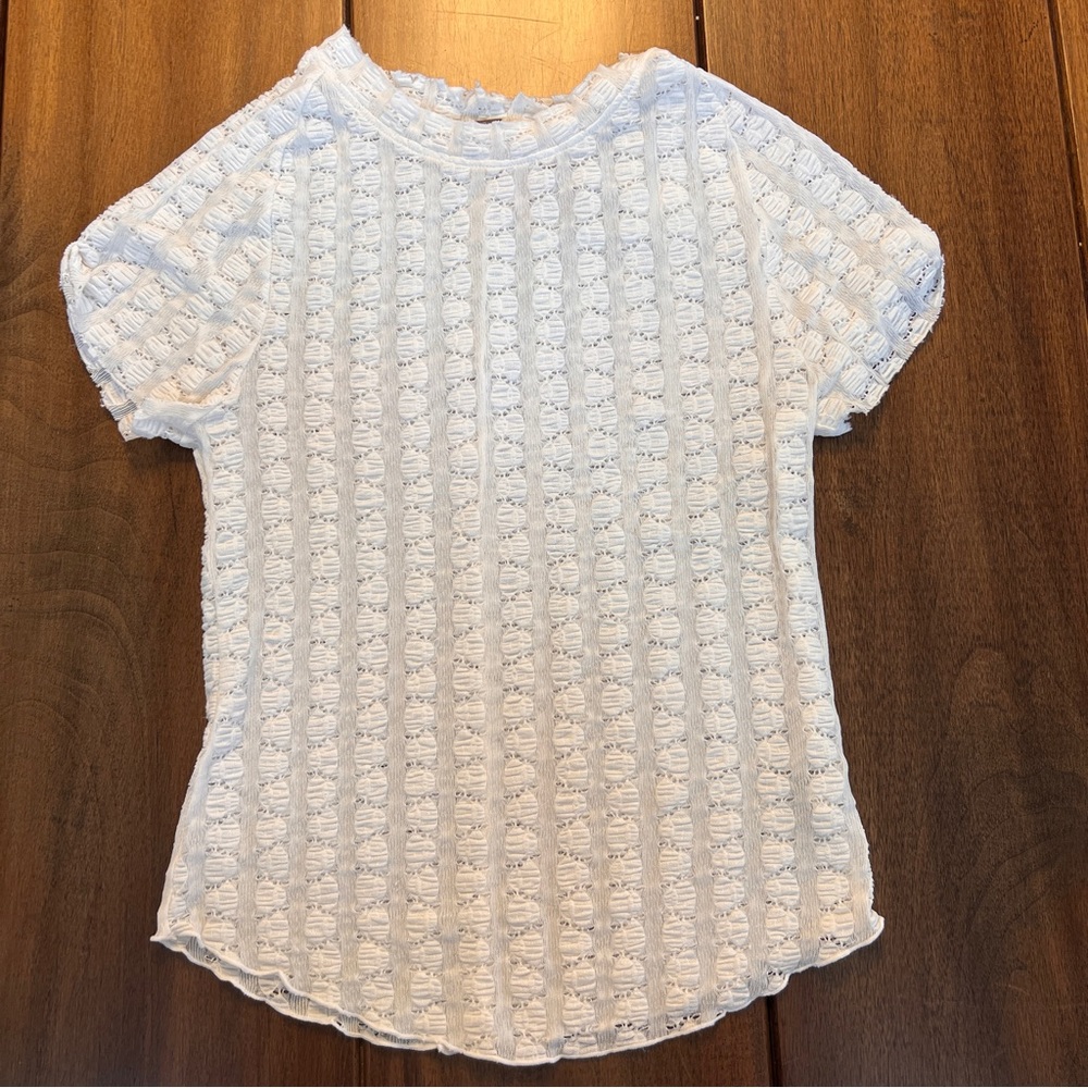 Free People Cream Textured‎ Short Sleeve Top Size Small Boho Summer Semi-Sheer